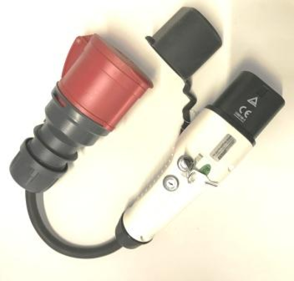 EV Ladekabel Typ 2 auf CEE 16 A , 3 Phasen mit CEE Adapter zum Laden v. 3 Fahrzeugen